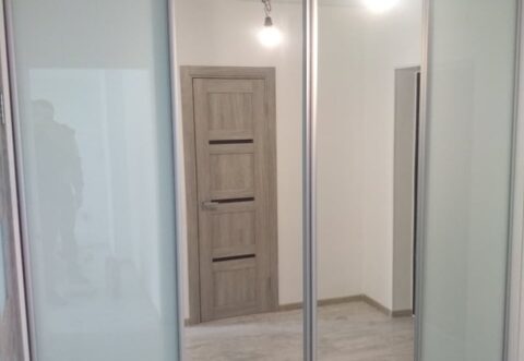 Средний Класс Шкаф Купе